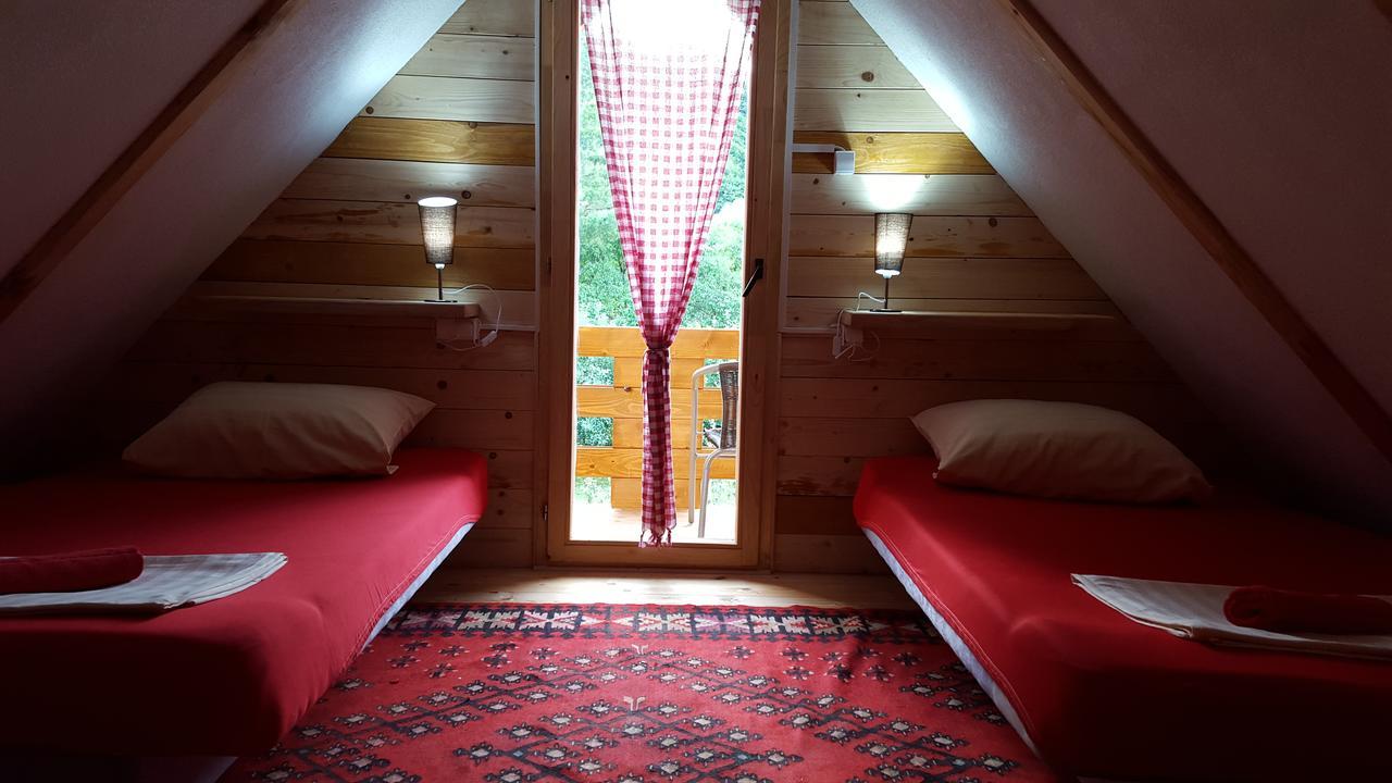 Vacation Home Sajra Kulen Vakuf Zewnętrze zdjęcie